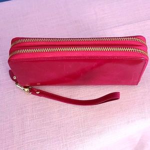 Wristlet wallet